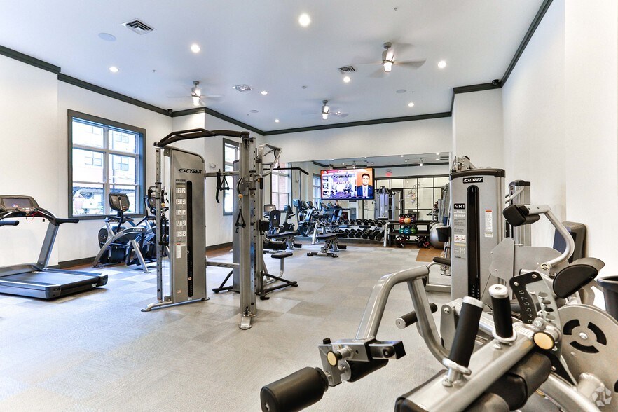 More Photos Of 1750 Camden Rd, Charlotte Apartments For Lease