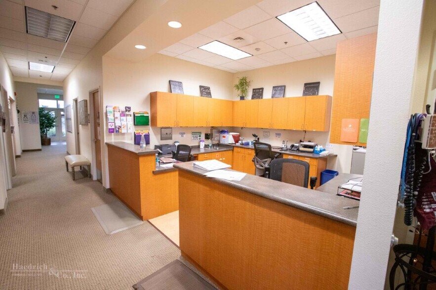 More Photos Of 2216 Buenaventura Blvd, Redding Medical For Sale