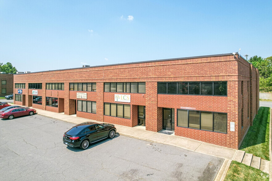More Photos Of 440-450 Crompton St, Charlotte Light Manufacturing For Sale