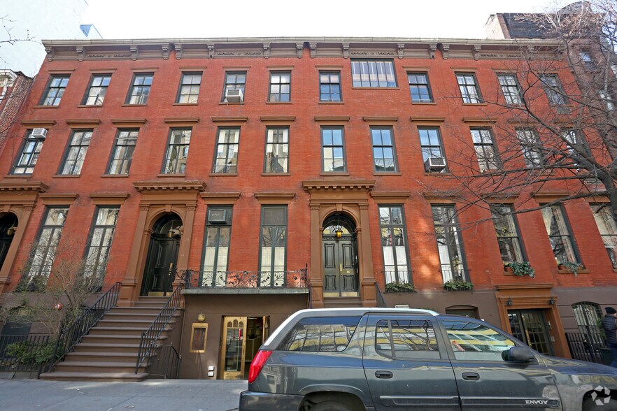 More Photos Of 62-66 W 11th St, New York Apartments For Lease