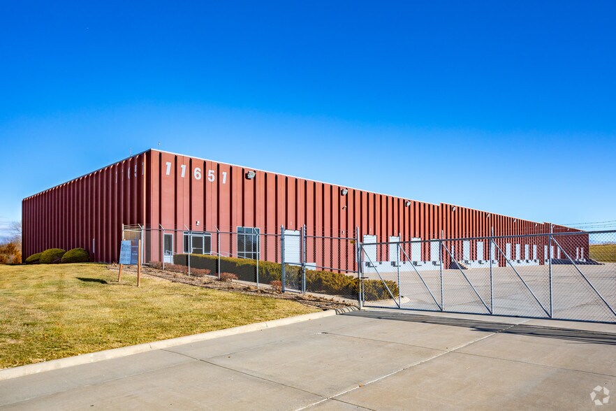 More Photos Of 11651 NW Ambassador Dr, Kansas City Distribution For Lease
