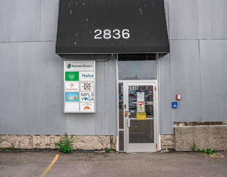 More Photos Of 2836 Lyndale Ave S, Minneapolis Office For Lease