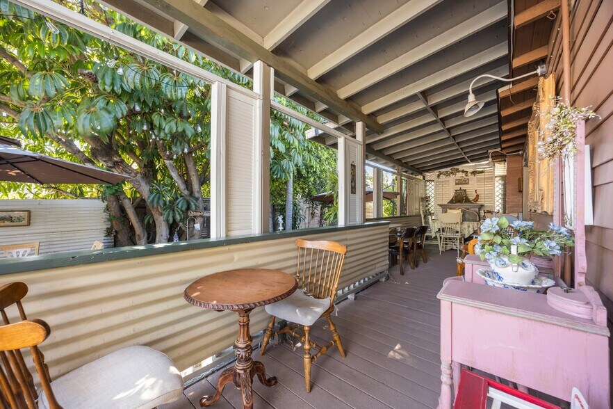 More Photos Of 419 W Commonwealth Ave, Fullerton Restaurant For Sale