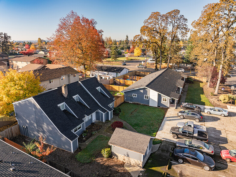 Primary Photo Of 4006 Satter Dr NE, Salem Apartments For Sale