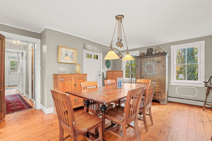More Photos Of 47 Hollow Tree Ridge Rd, Darien Apartments For Sale