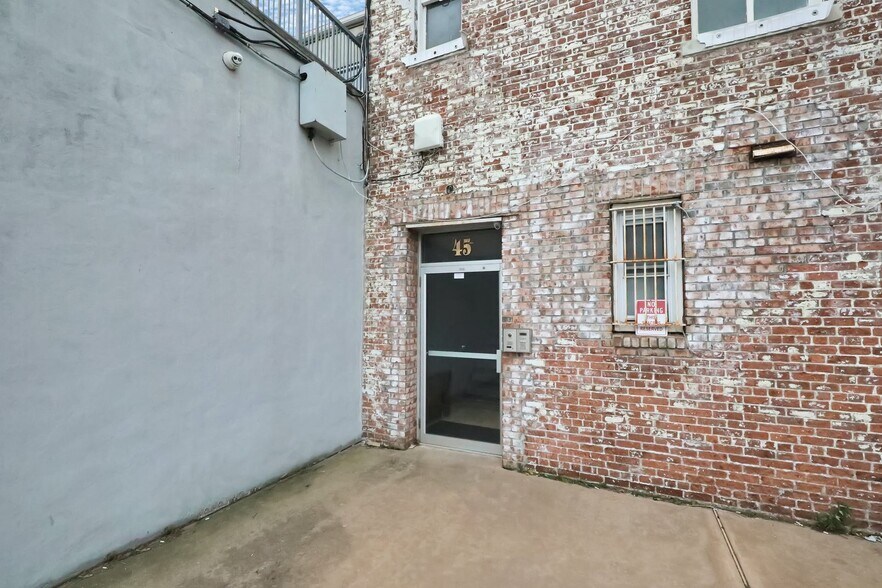 More Photos Of 45 N Village Ave, Rockville Centre Office For Sale