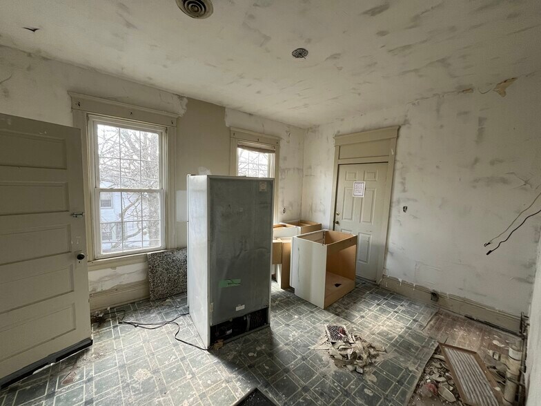 More Photos Of 1708 Mechanicsville Tpke, Richmond Multifamily For Sale