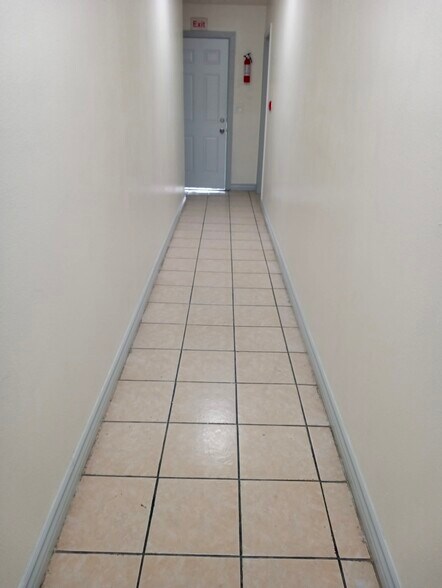 More Photos Of 8930 S Vermont Ave, Los Angeles General Retail For Sale