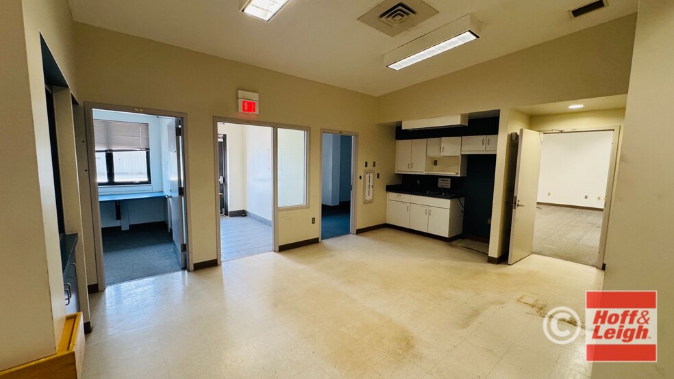 More Photos Of 1280 Sunset Dr, Copley Office For Sale