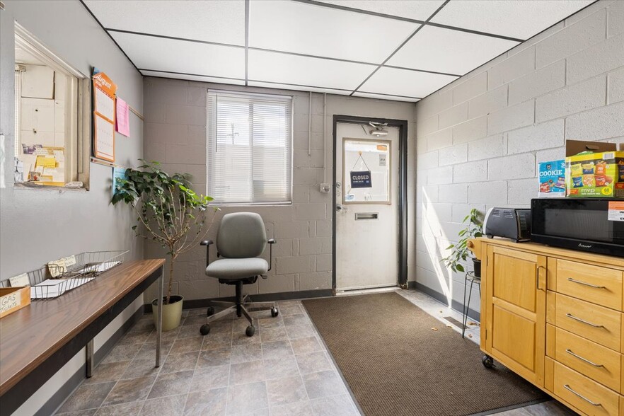 More Photos Of 115 Commercial St, Dayton Warehouse For Sale