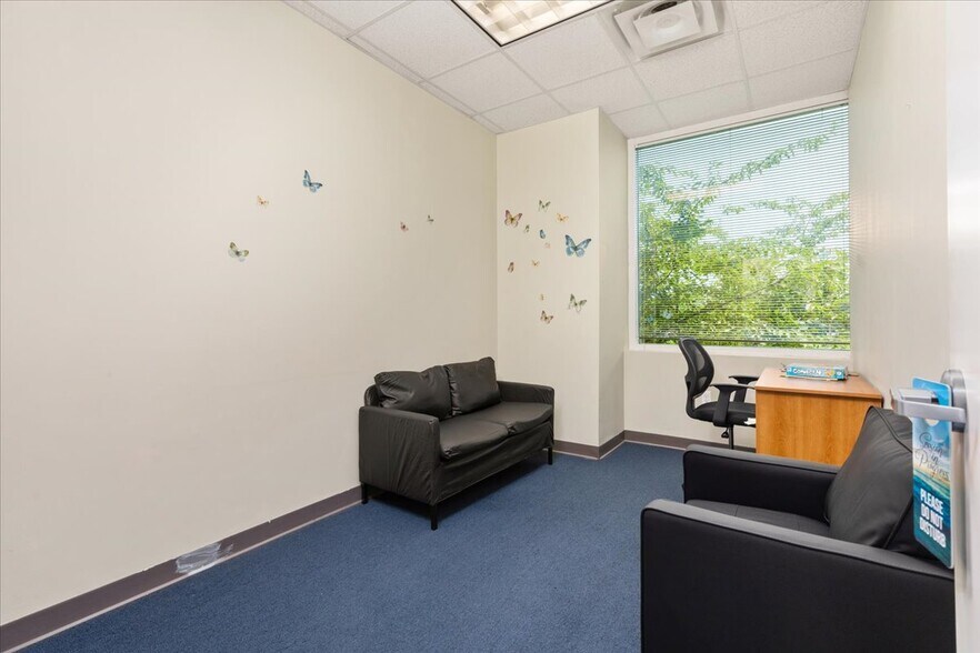More Photos Of 8140 Ashton Ave, Manassas Medical For Sale