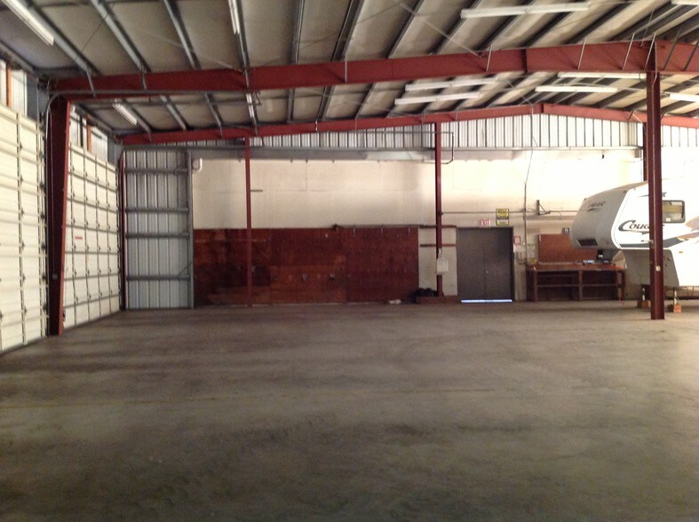 More Photos Of 469 Nehalem St, Clatskanie Warehouse For Lease