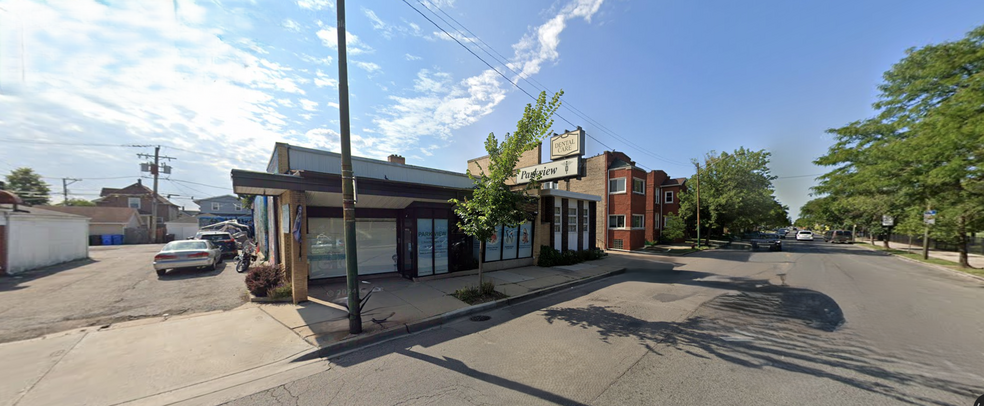 Primary Photo Of 4022 N Central Ave, Chicago Medical For Sale