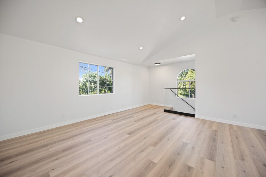 More Photos Of 422 Parkman Ave, Los Angeles Apartments For Sale