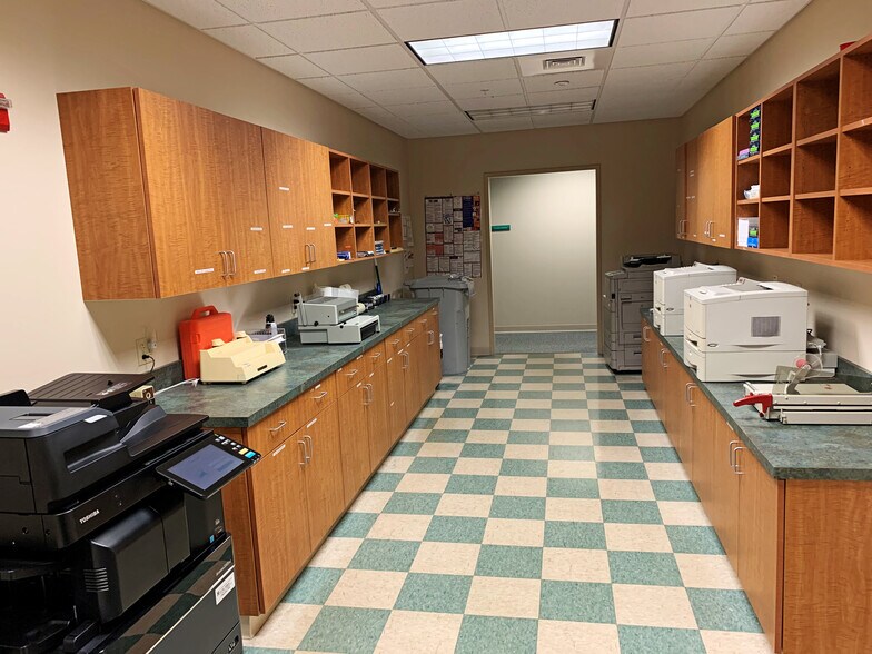 More Photos Of 600 Bent Creek Blvd, Mechanicsburg Office Residential For Sale