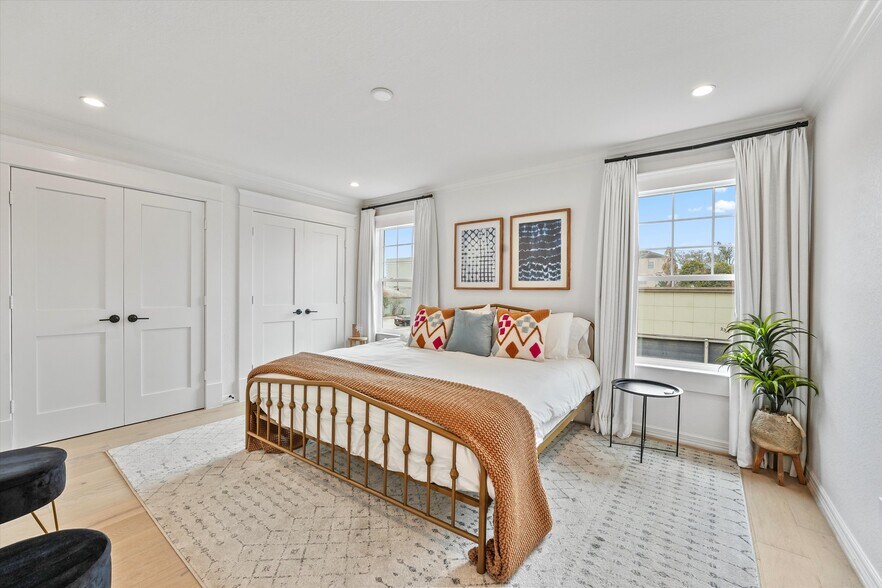 More Photos Of 235 Westheimer Rd, Houston Apartments For Sale