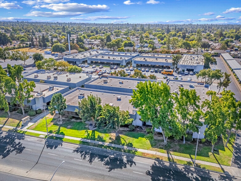 Primary Photo Of 4747 N 1st St, Fresno Medical For Lease