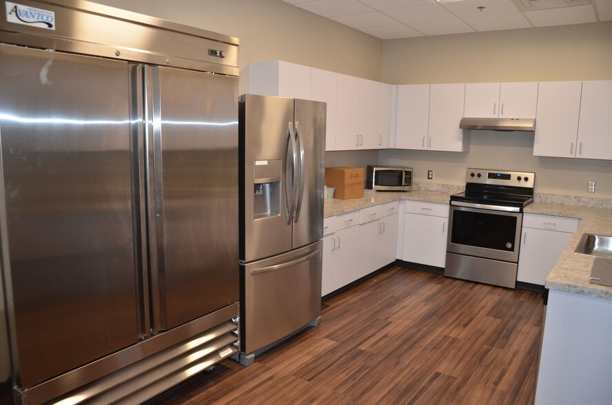 More Photos Of 3150 Rogers Rd, Wake Forest Medical For Sale