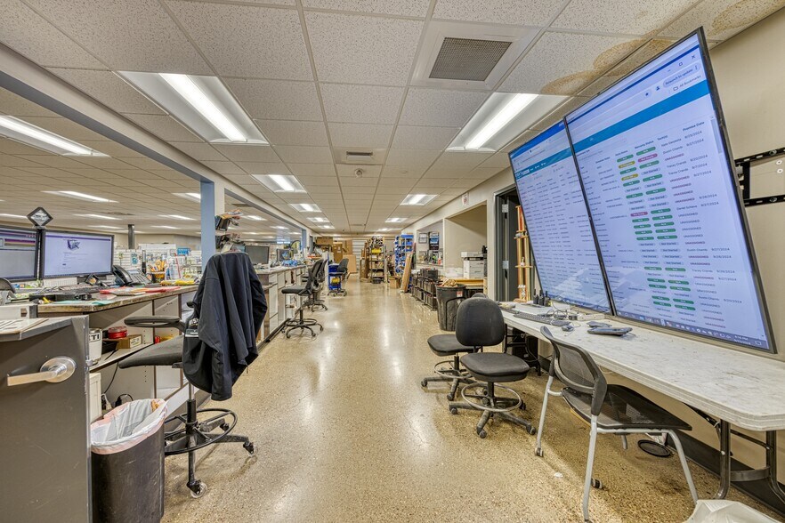 More Photos Of 3928 Tri Hill Frontage Rd, Great Falls Auto Dealership For Sale