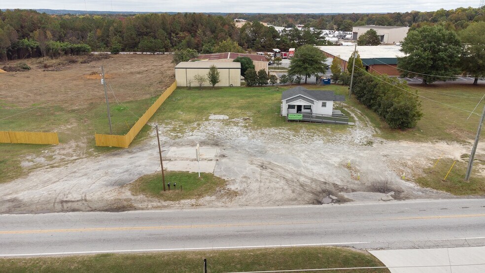 More Photos Of 2209 Old Covington Hwy SW, Conyers Office For Lease
