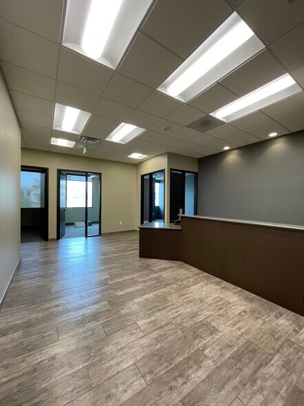 More Photos Of 172 N East Promontory, Farmington General Retail For Lease