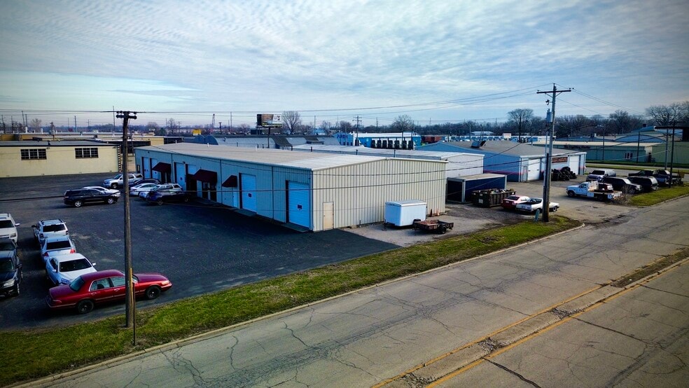 More Photos Of 1750 N 21st St, Decatur Industrial For Lease