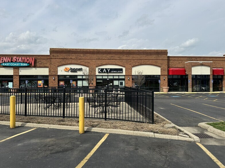 More Photos Of 2150-2172 Walker Lake Rd, Ontario General Retail For Sale