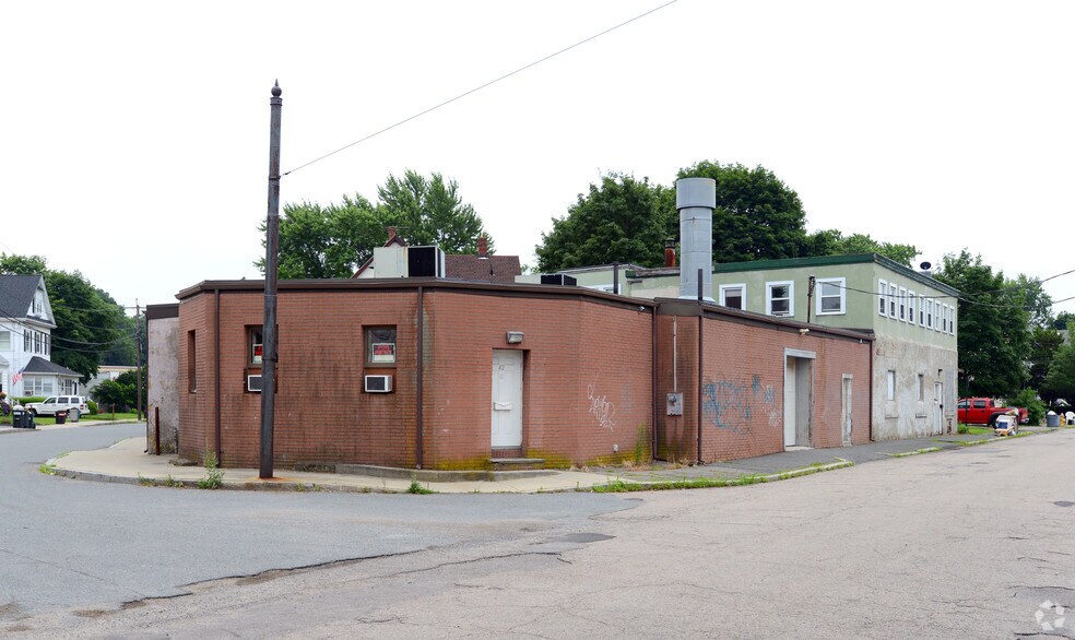 More Photos Of 42-52 Federal ave, Quincy Manufacturing For Sale