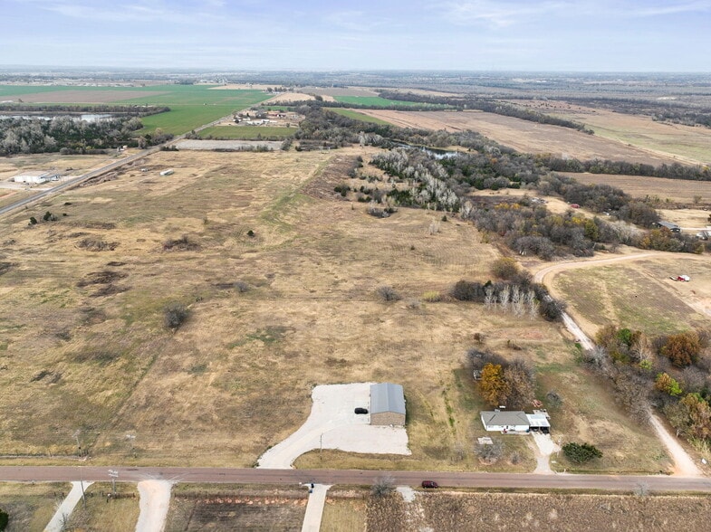 More Photos Of 1725 NE 16th St, Newcastle Warehouse For Sale