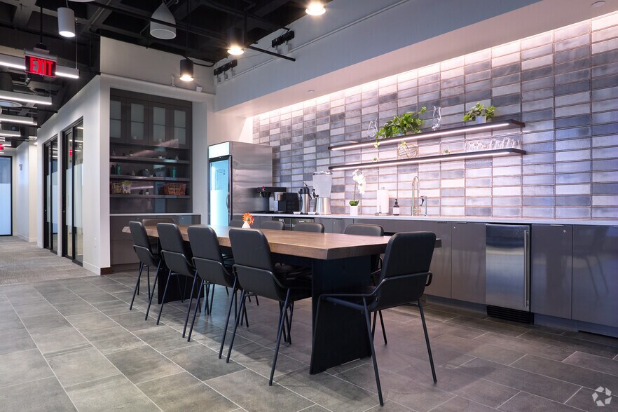 More Photos Of 100 S Clinton Ave, Rochester Coworking Space