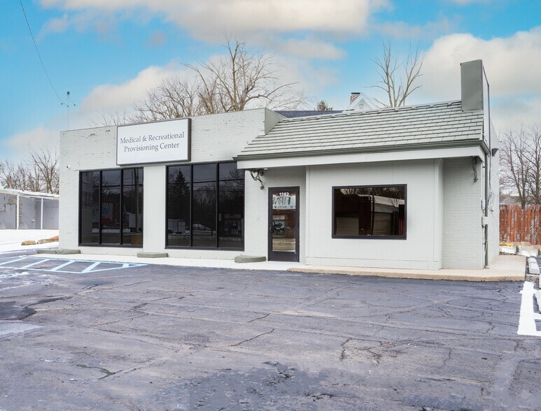 More Photos Of 1382 Michigan Ave, Battle Creek Freestanding For Sale