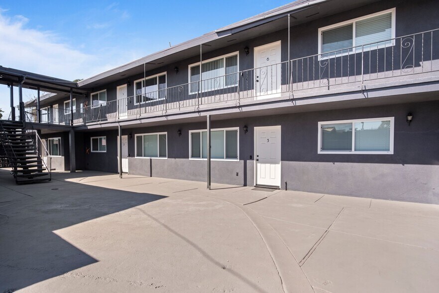 More Photos Of 116 Covena Ave, Modesto Apartments For Sale