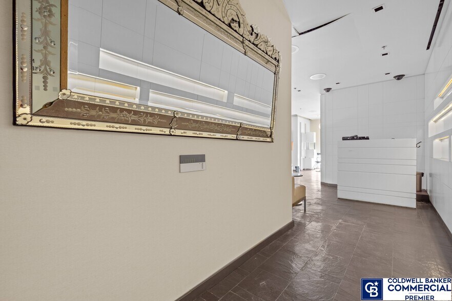 More Photos Of 4381 W Flamingo Rd, Las Vegas Hotel For Lease