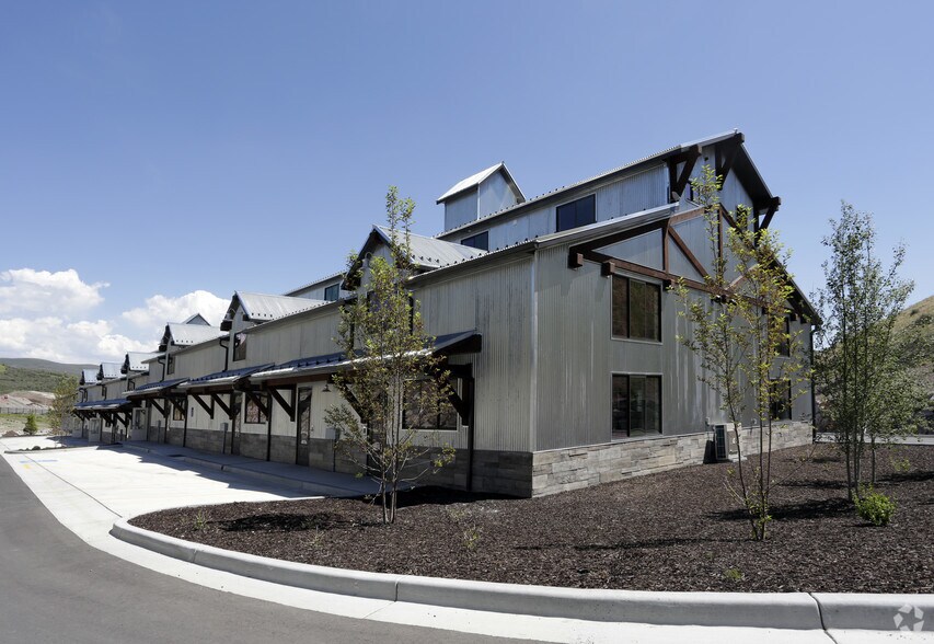 Primary Photo Of 1200 W Lori Ln, Kamas Flex For Sale