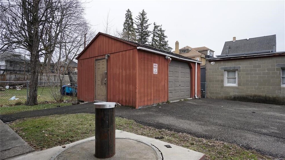 More Photos Of 7 Jefferson Ave, Endicott Warehouse For Sale