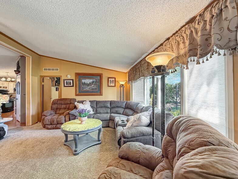 More Photos Of 5955 Sawmill Mesa Rd, Delta Specialty For Sale