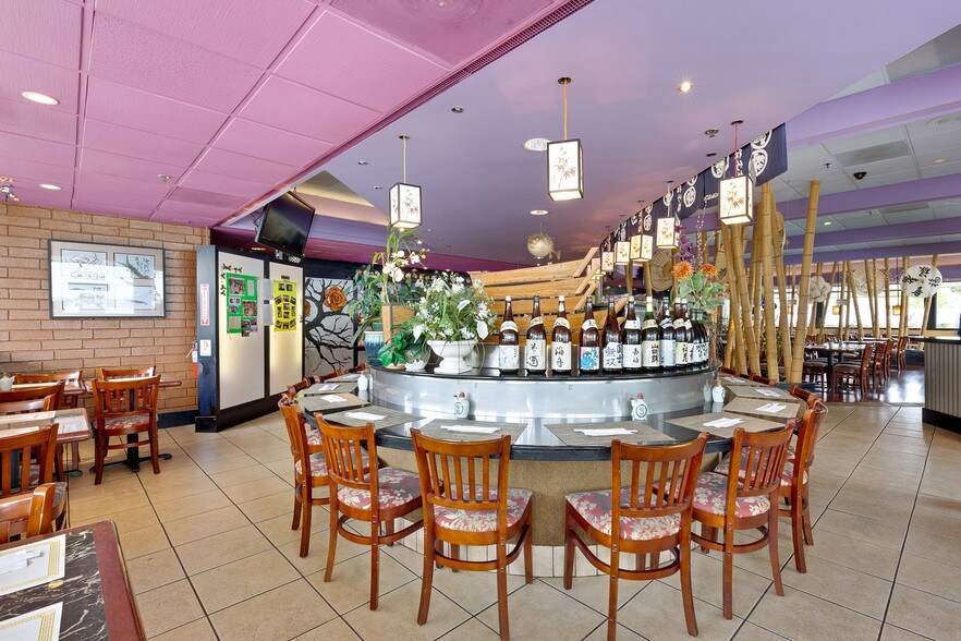 More Photos Of 1465 Webster St, Alameda Restaurant For Lease