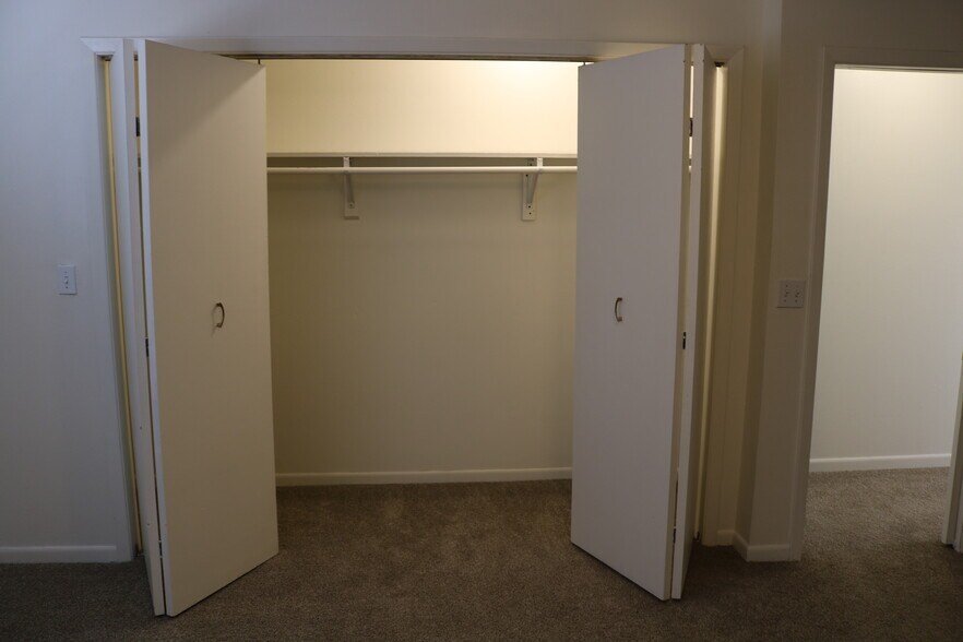 More Photos Of 333 23rd Ave, Longmont Apartments For Sale