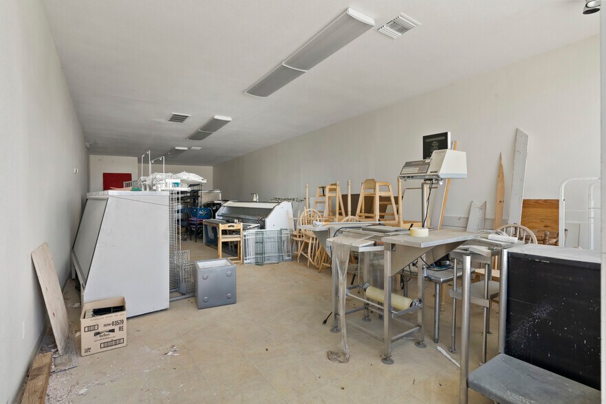 More Photos Of 13005-13015 Claymine Rd, Edwards Storefront Retail Office For Lease