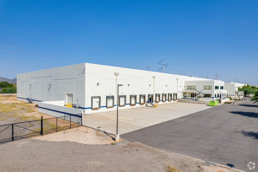 More Photos Of 9310 S McKemy St, Tempe Warehouse For Lease