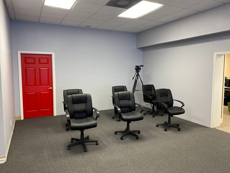 More Photos Of 4227 Henderson Blvd, Tampa Freestanding For Sale