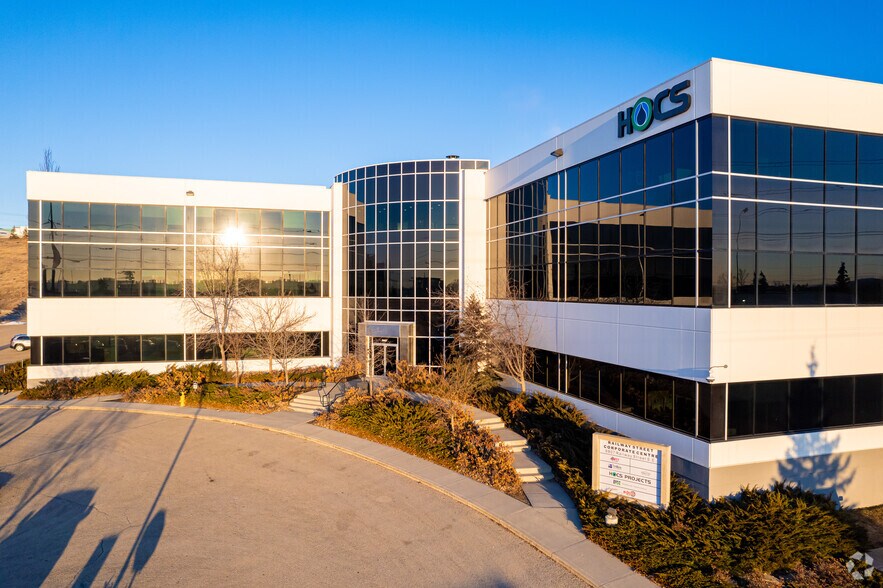 More Photos Of 6807 Railway St SE, Calgary Office For Lease