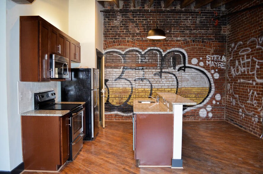 More Photos Of 1131 Commerce St, Petersburg Apartments For Sale