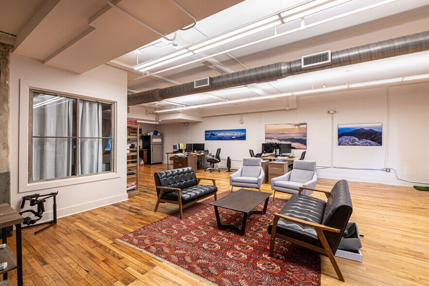 More Photos Of 16 Emory Pl, Knoxville Office Residential For Sale