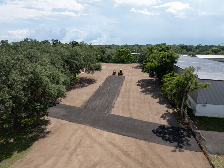 More Photos Of 6620 N Orange Blossom Trl, Orlando Unknown For Lease