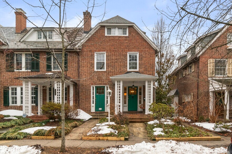 More Photos Of 3433 Guilford Ter, Baltimore Multifamily For Sale