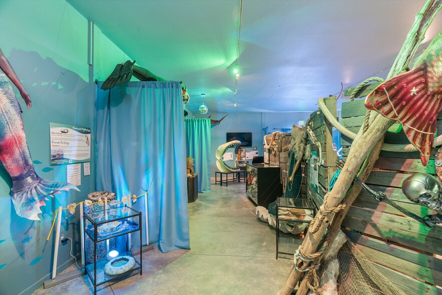 More Photos Of 1 S Arbor Rd, Aberdeen Winery Vineyard For Sale