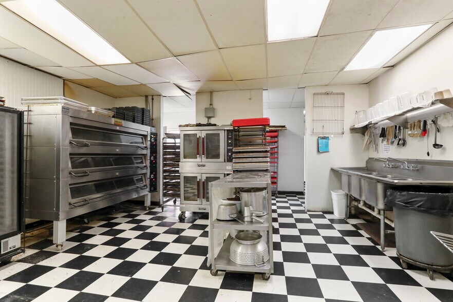 More Photos Of 100 W German St, Shepherdstown Storefront Retail Residential For Sale