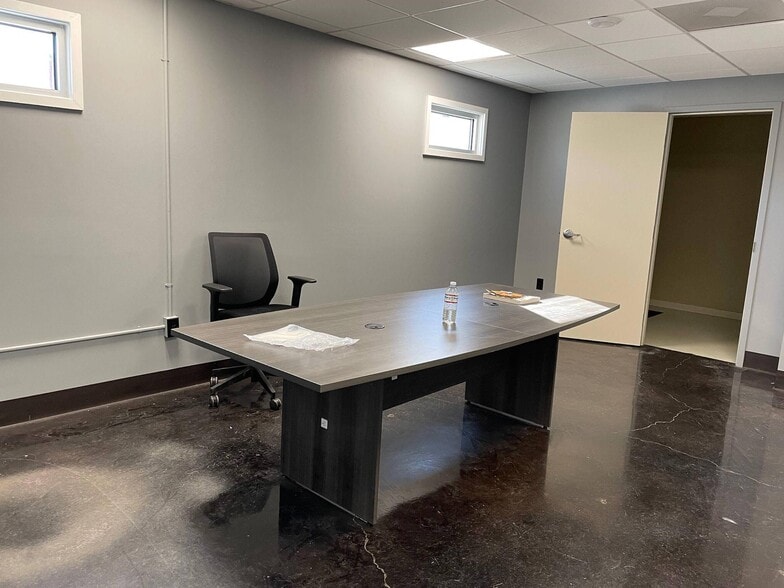 More Photos Of 1161 E Main St, Chattanooga Office For Sale