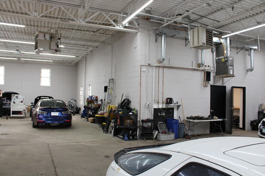 More Photos Of 601 13th Ave S, Hopkins Warehouse For Sale